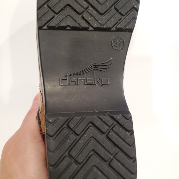 Dansko Womens Tiger Eye Leather Professional Shoes Clogs Size 6.5 - Picture 13 of 16